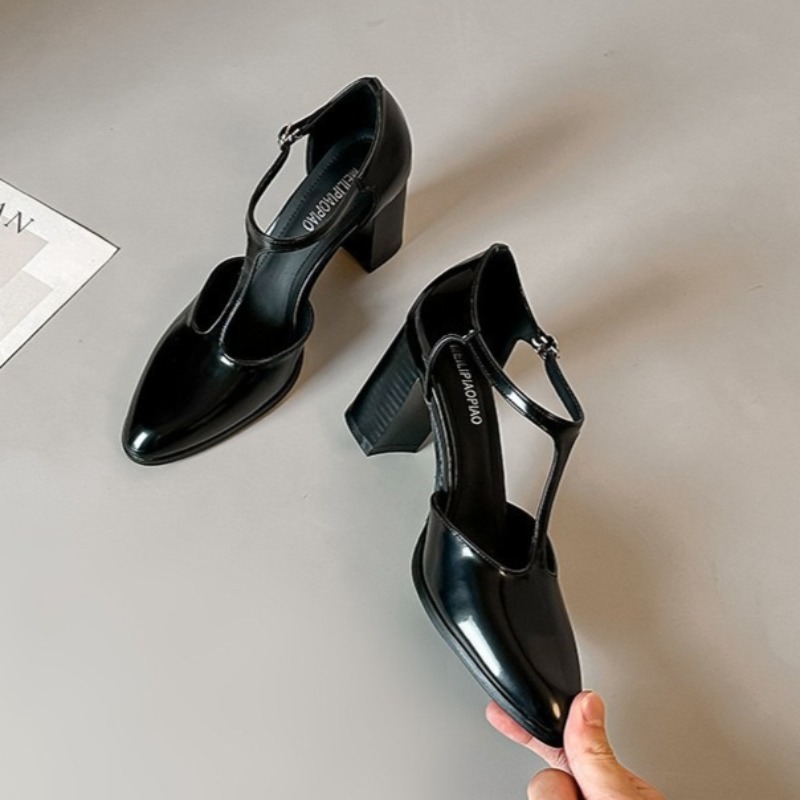 Leather Classic Strap - Sepatu Mary Jane Hitam Hak Tinggi