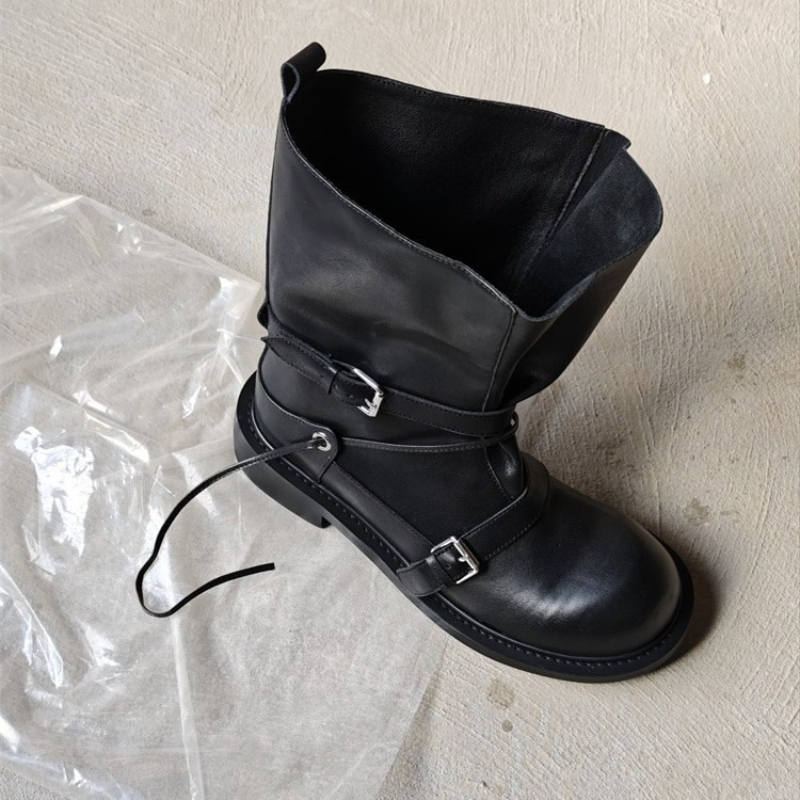 Leather Classic Strap - Sepatu Bot Retro Setengah Betis Wanita