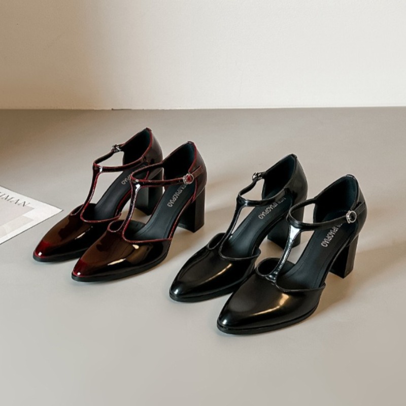 Sepatu Mary Jane Hitam Hak Tin - Leather Classic Strap ulasan dan harga